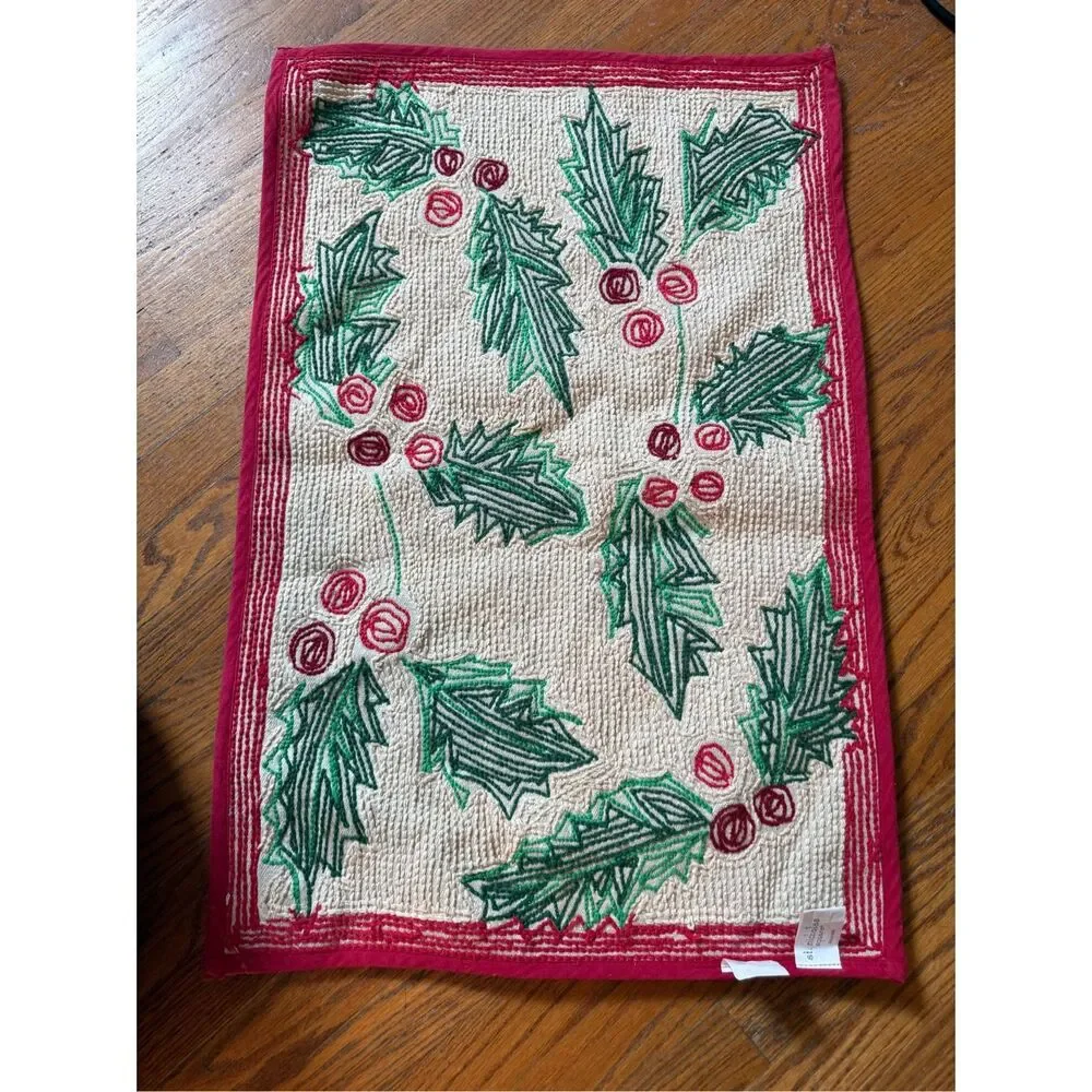 Vintage St. Nicholas Square Holly Berry Area Rug Christmas EUC